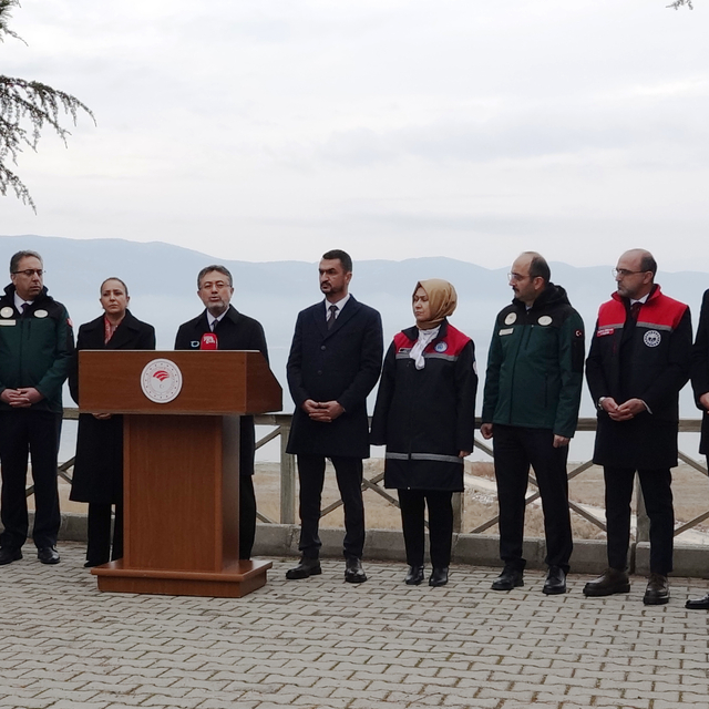 Bakan Yumaklı: Burdur Gölü'ne 5 yılda 5,8 milyar liralık yatırım yapacağız