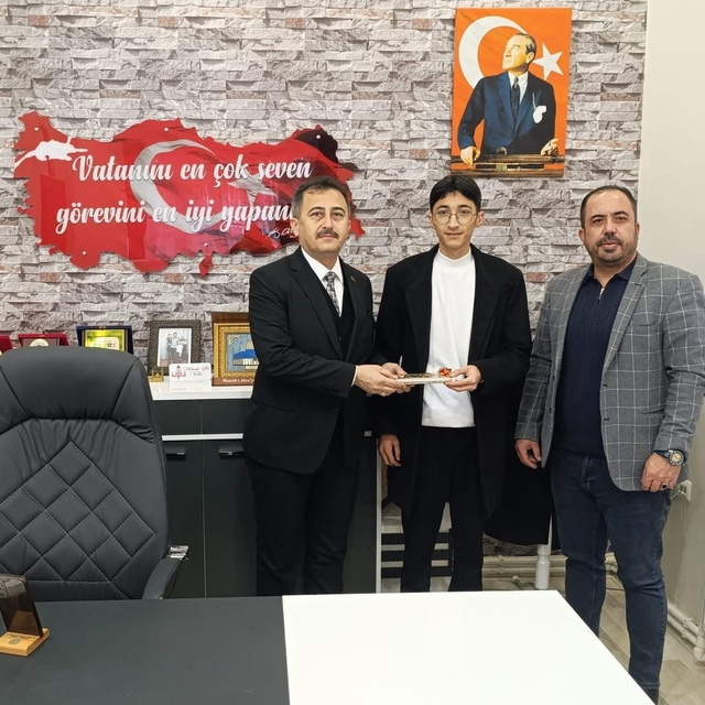 Bolvadinli genç hatipten büyük başarı