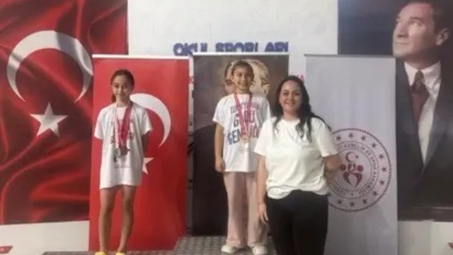 Sinop'ta yüzme heyecanı