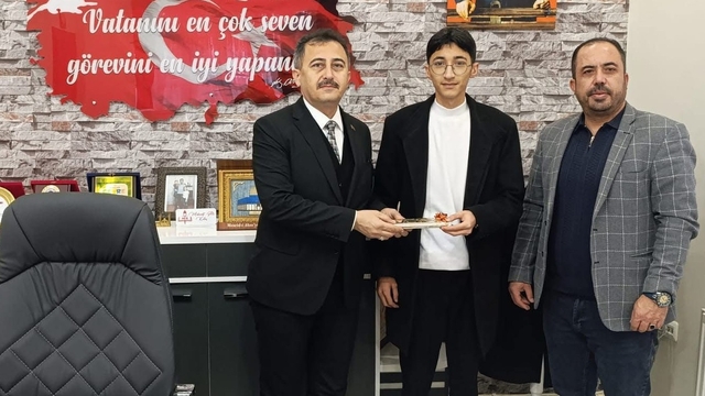 Bolvadinli genç hatipten büyük başarı