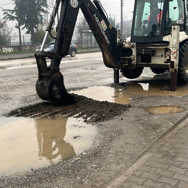Kentin dört bir yanında çalışma gerçekleştiriliyor