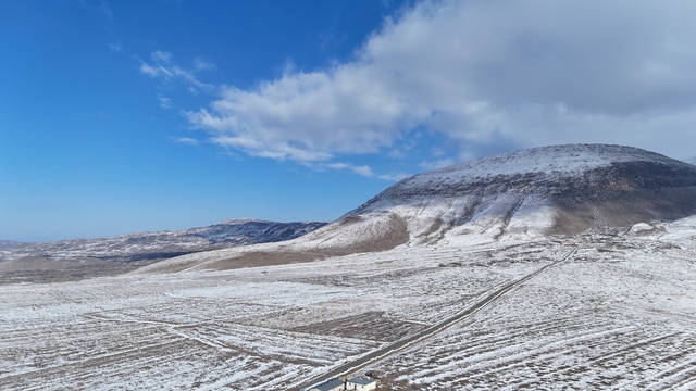 Iğdır'ın zirvelerinde kış: Köyler havadan görüntülendi