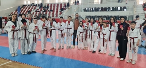 Siyah kuşak sınavında Afyonkarahisarlı sporculardan önemli başarı