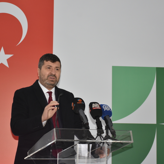 Konya'da "Tarımsal Amaçlı Örgütlere Ekipman Desteği ve Sertifika Töreni" dü...