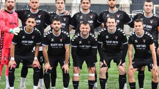 Karaköyspor 5'te 5 yapıp namağlup liderliğini sürdürdü
