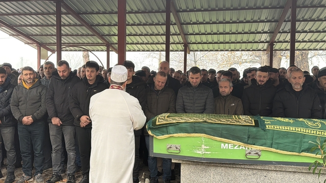 Abant'ta kazada ölen genç son yolculuğuna uğurlandı