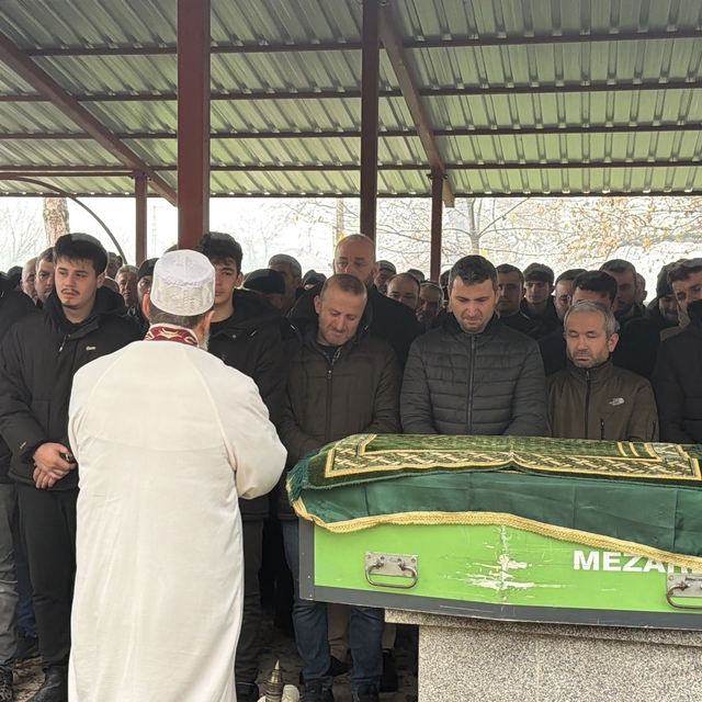 Abant'ta kazada ölen genç son yolculuğuna uğurlandı