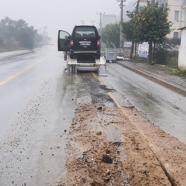 Milas'ta bozuk yollar hayatı olumsuz etkiliyor