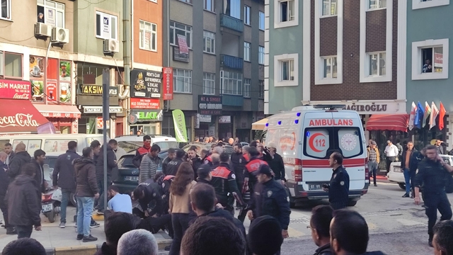 Trabzon'da bıçaklı kavga; 1'i ağır 8 yaralı