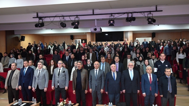 "Bayrak Şairi" Arif Nihat Asya, BEUN'da anıldı