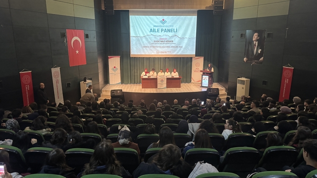Niğde'de "Aile Paneli" düzenlendi