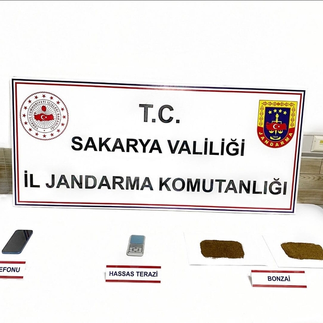 Sakarya'da uyuşturucu operasyonunda yakalanan zanlı tutuklandı