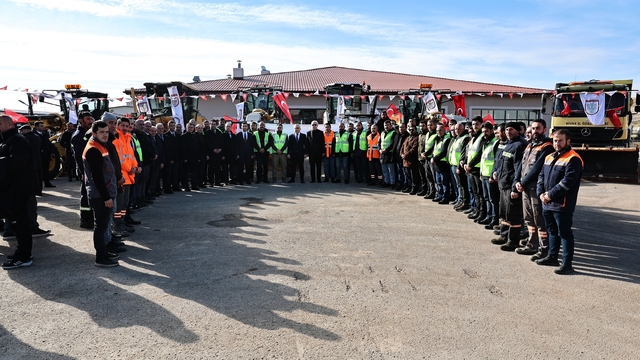 Sivas'ta karla mücadele hazırlıkları tamamlandı, ekipler yağışı beklemeye başladı