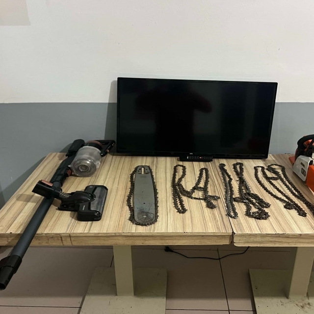 Evde buldukları her şeyi çaldılar: 2 tutuklama
Elektrikli dikey süpürge, mo...