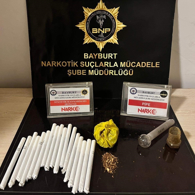 Bayburt'ta yapılan uyuşturucu operasyonunda bonzai ve lyrica ele geçirildi