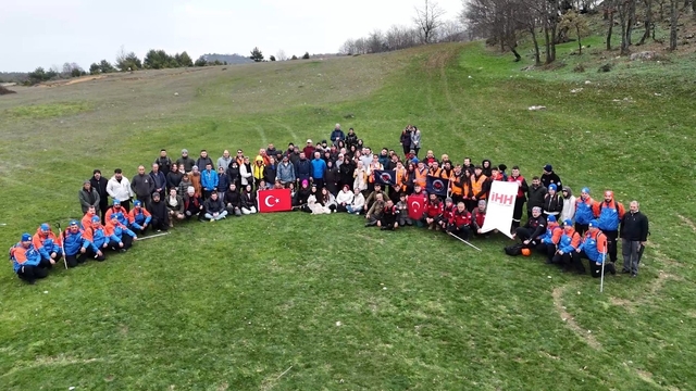 Yenişehir'de doğa yürüyüşü büyük ilgi gördü