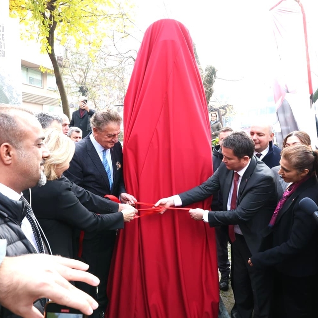 Osmangazi'de Şehit Kubilay Anıtı açıldı