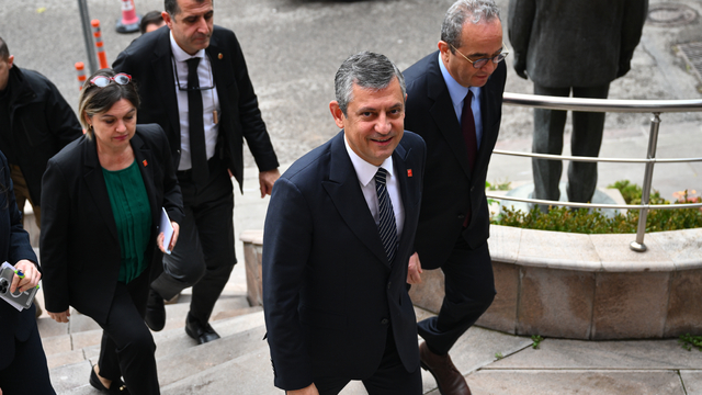 CHP Genel Başkanı Özel, basın toplantısı düzenledi: