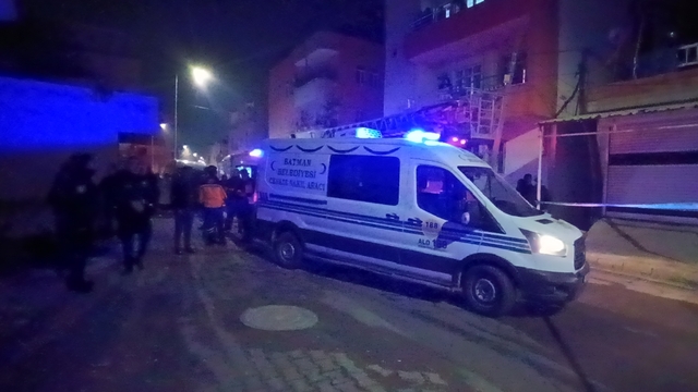 Batman'da tek katlı evde yangın: 1 ölü, 1 yaralı