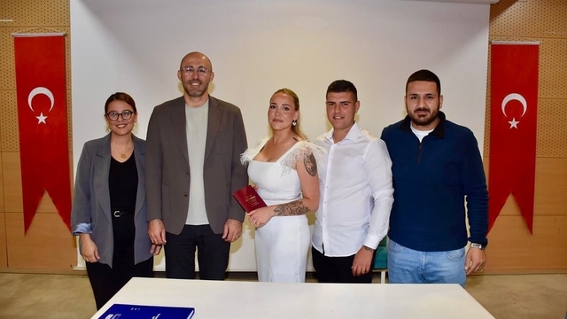 Germencik'te bir yılda 310 çift mutluluğa 'evet' dedi