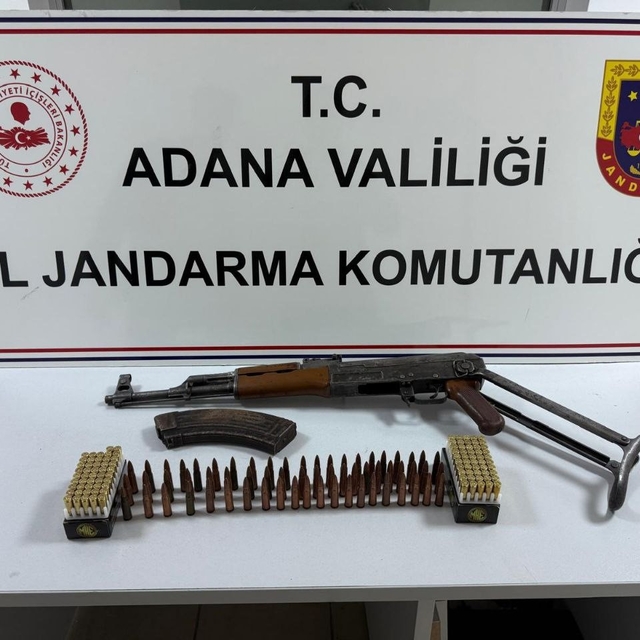 Adana'da uzun namlulu silahla yakalanan 2 şüpheli tutuklandı