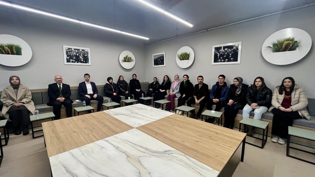 Dumlupınar'da kitap söyleşisi gerçekleştirildi