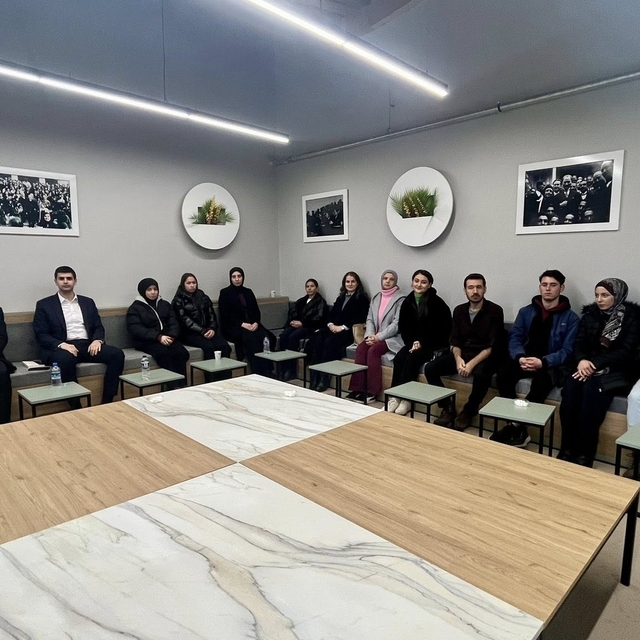 Dumlupınar'da kitap söyleşisi gerçekleştirildi