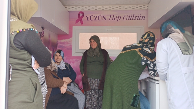 Ağrı'da gezici kanser tarama aracı köy köy dolaşarak kadınlara ücretsiz hizmet sunuyor