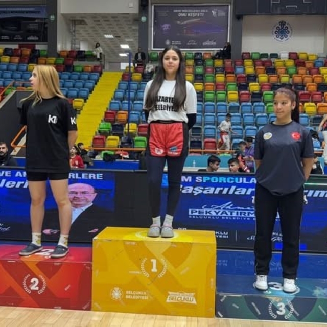 Bilecikli kick boksçulardan Türkiye derecesi