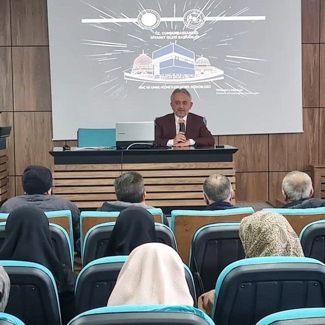 Bayburt'ta umrecilere hazırlık eğitimi verildi