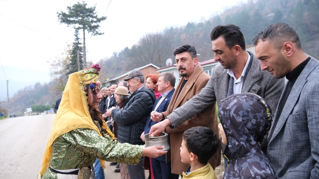 Anadolu'nun kadim gelenekleri İnegöl'de yaşatılıyor