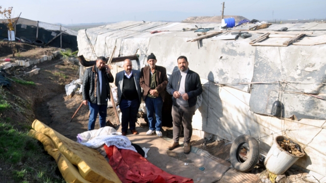 3 yıldır çadırda yaşayan aile, yardım kampanyasıyla ev sahibi oldu