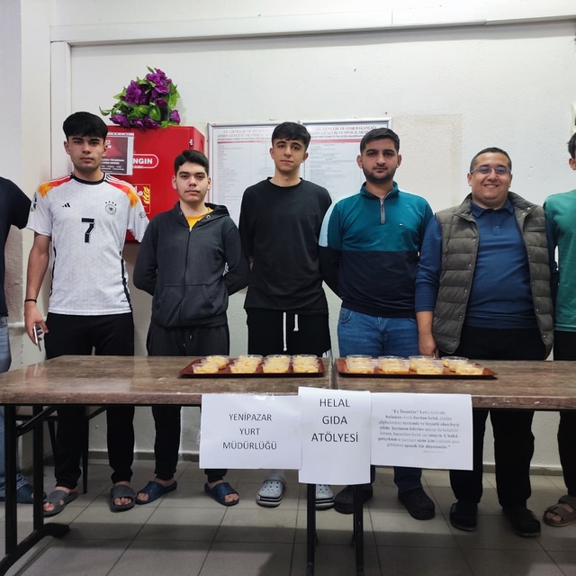 Aydın'da gençler helal beslenme konusunda bilgilendirildi