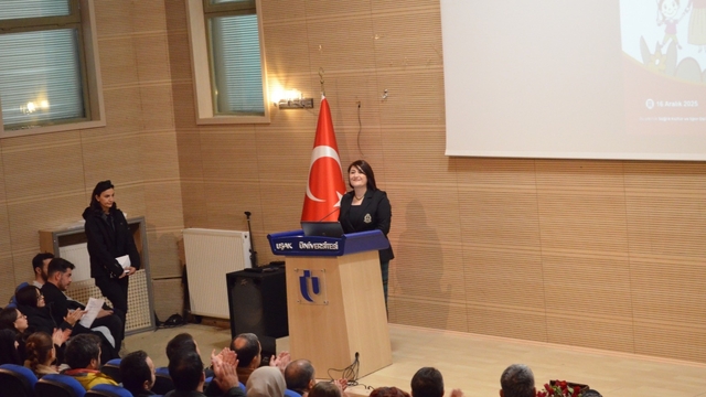 Koruyucu aileler deneyimlerini gençlerle paylaştı