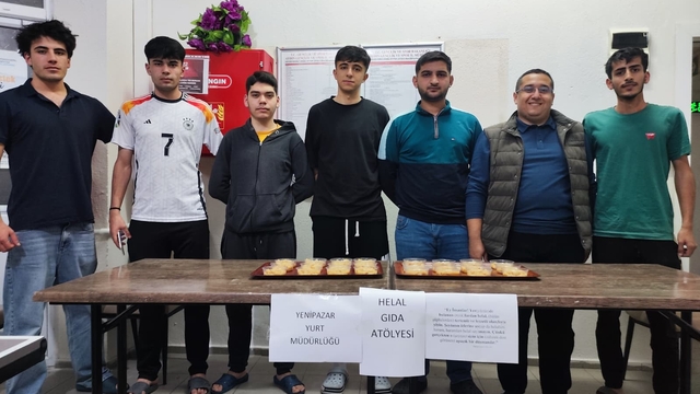 Aydın'da gençler helal beslenme konusunda bilgilendirildi