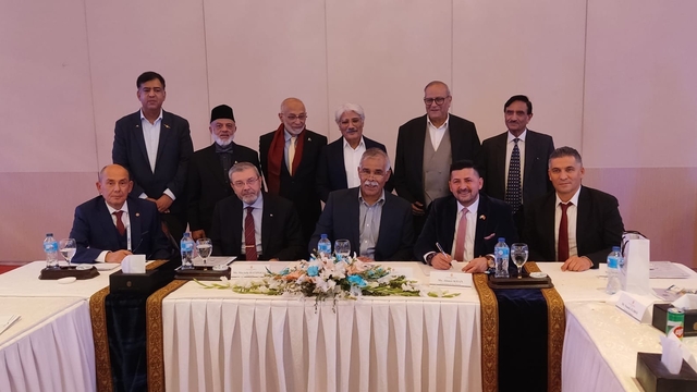 Türkiye-Pakistan kardeşliği savunma ve havacılıkta güçleniyor
Türkiye Pakistan savunma sanayi işbirliğine "BASDEC" imzası