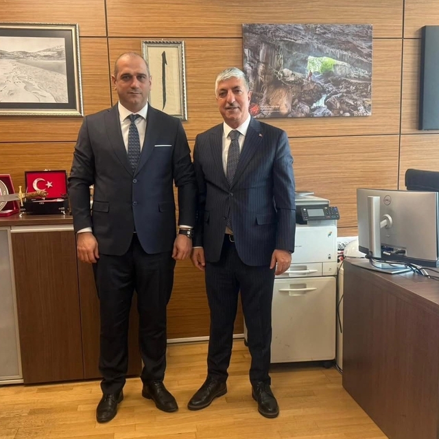 Dilovası'nda sahil düzenlemesi projesi için imzalar atıldı