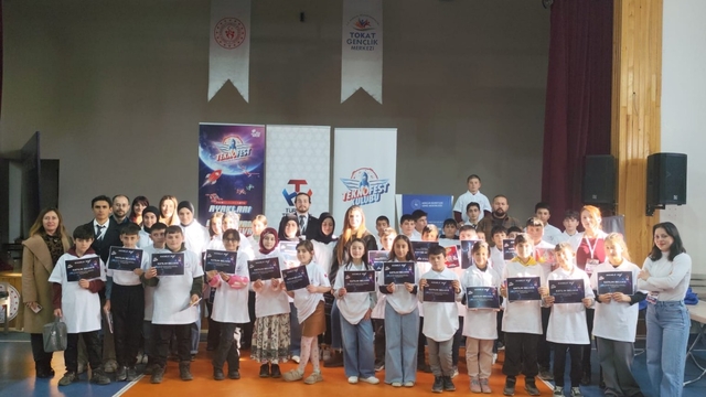 Tokat'ta gençler sanal gerçeklik ile Teknostle buluştu