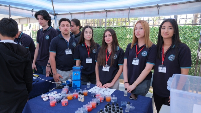 Aydın Özel Yüksek Teknoloji Koleji ezber bozuyor: TÜBİTAK'ta 45 proje ile zirveye yerleşti