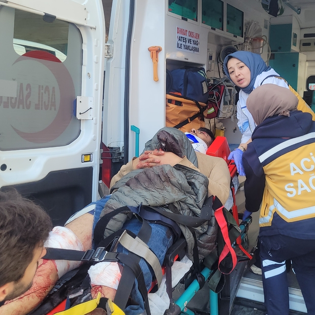 Trabzon'da 8 kişinin yaralandığı bıçaklı kavgaya ilişkin 16 gözaltı