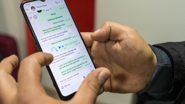Yapay zekayla kandırdıkları adamı 98 bin TL dolandırdılar
İnternet üzerinden sahte uygulama can yaktı