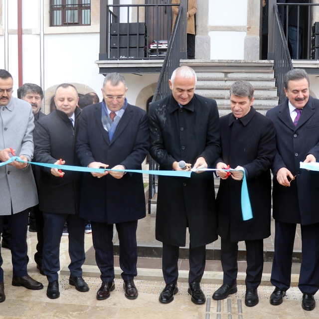 Kültür ve Turizm Bakanı Ersoy, Amasya'da kütüphane açılışında konuştu: