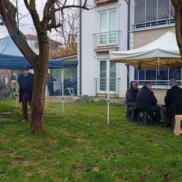 Mekke'de ring otobüsünün çarptığı Türk umrecinin evinde taziye çadırı kurul...