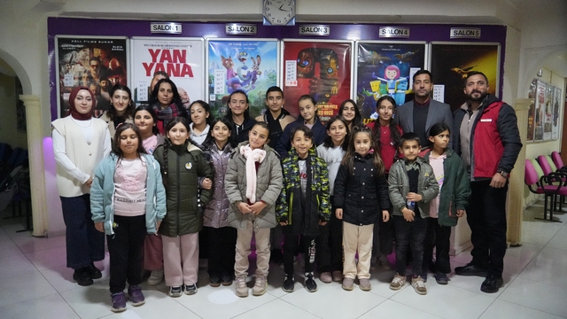 Köylerde yaşayan öğrenciler bu projeyi çok sevdi
Proje ile kent merkezine uzak köylerde yaşayan öğrenciler Niğde'nin tarihi, kültürel ve sosyal yaşamıyla buluşuyor