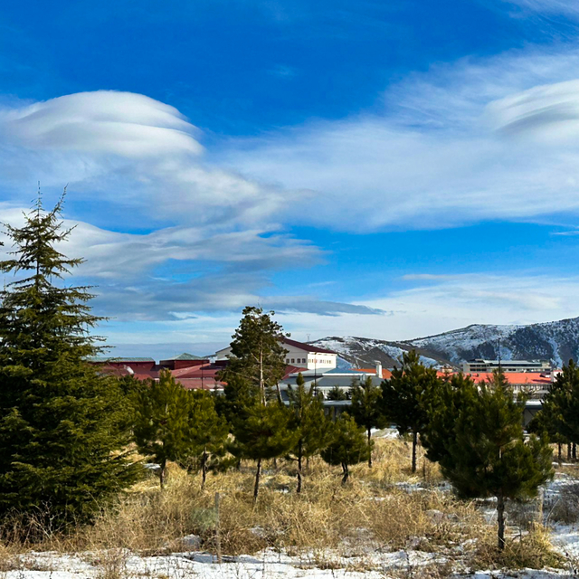 Bitlis semalarında mercek bulutları görüntülendi