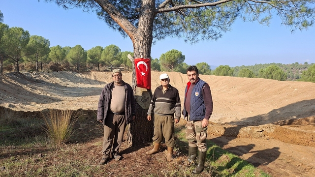 Salihli Kurttutan'da hayvanlar ve yangın için HİS göleti