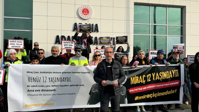 Otomobiliyle bisikletlinin ölümüne neden olduğu öne sürülen sürücü hakim karşısında