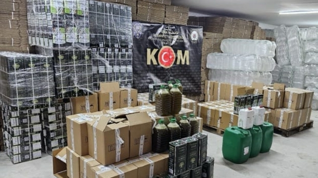 Uşak'ta 22 bin 375 litre sahte zeytinyağı ele geçirildi