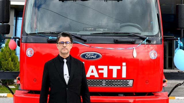 ÇOMÜ araç parkına itfaiye ve iş makinesi kazandırıldı