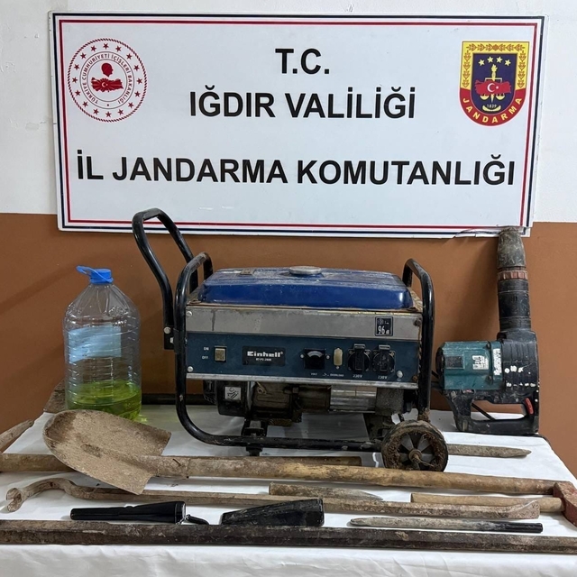 Iğdır'da kaçak kazı operasyonu: 4 şüpheli gözaltında